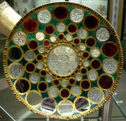 A bowl with Khosrau I's image at the center.