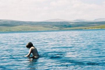 Cow Green reservoir, with (l to r) Great Dun Fell, Little Dun Fell and Cross Fell in the background at a distance of about 10 km