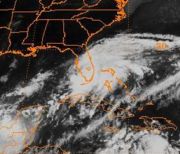 Precursor Trough over Florida