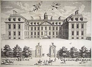 Clarendon House, London, designed by Roger Pratt, was the inspiration for Belton House. Clarendon House is in the same vogue, though less Baroque in ornament, as Vaux-le-Vicomte built in France just a few years earlier.