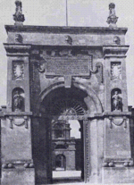 Vanbrugh's monumental East Gate at Blenheim Palace is more the entrance to a citadel than to a palace. Vanbrugh cunningly slightly tapered the sides to create an illusion of even greater height and drama.