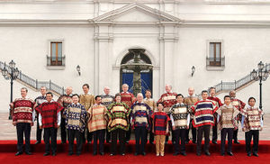 APEC leaders during the 2004 summit held in Santiago