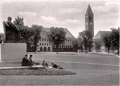 The Arts Quad, around which the College of Arts and Sciences centers