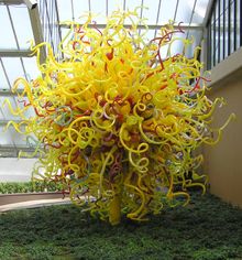 Glass sculpture by Dale Chihuly at a 2005 exhibition sponsored by GlaxoSmithKline in Kew Gardens, London, England. The piece is 13 feet (4 m) high